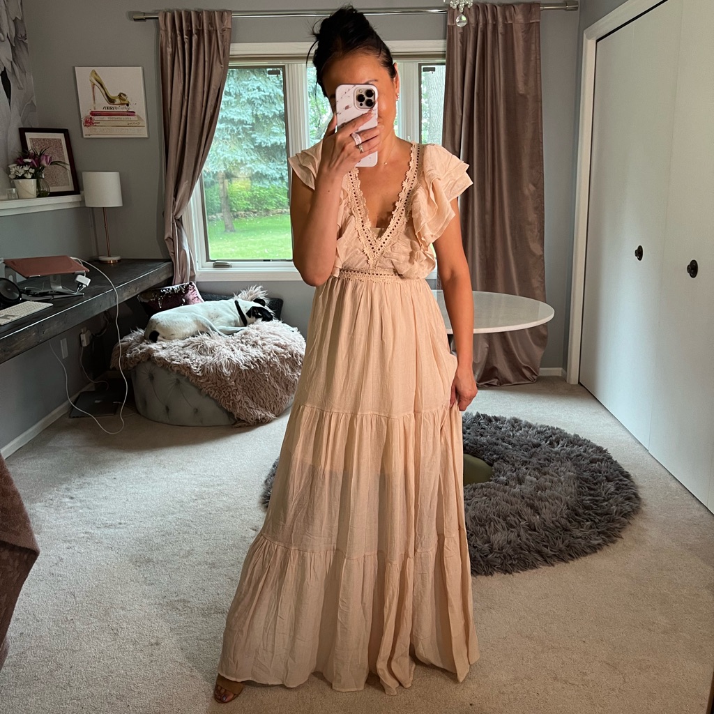 Red Dress (Aura) Cream/Tan Maxi Dress Xs